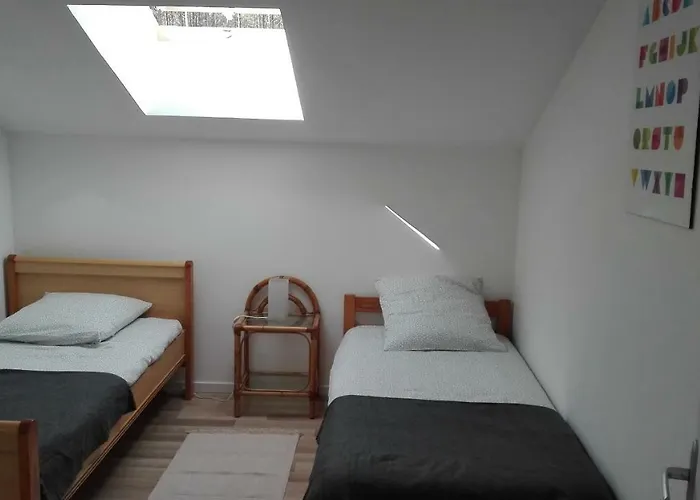 Maison Moderne Proche Et