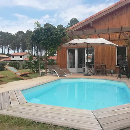 Maison Moderne Proche Et *