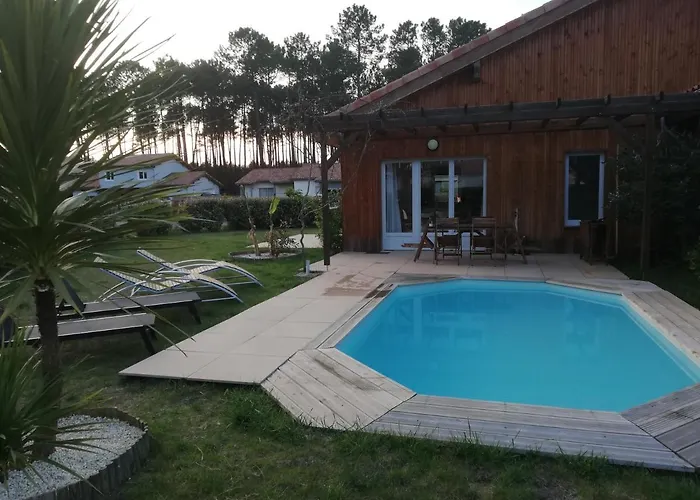 Maison Moderne Proche Et *